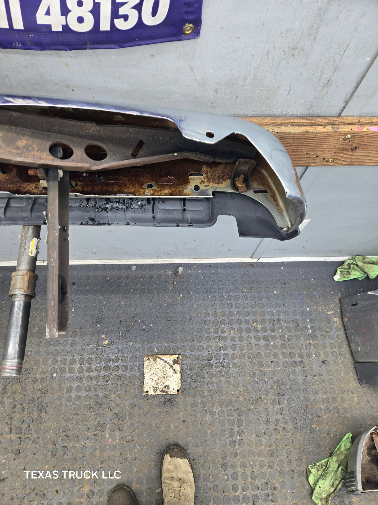 1999-2007 Ford Super Duty F250 F350 F450 F550 Rear Bumper