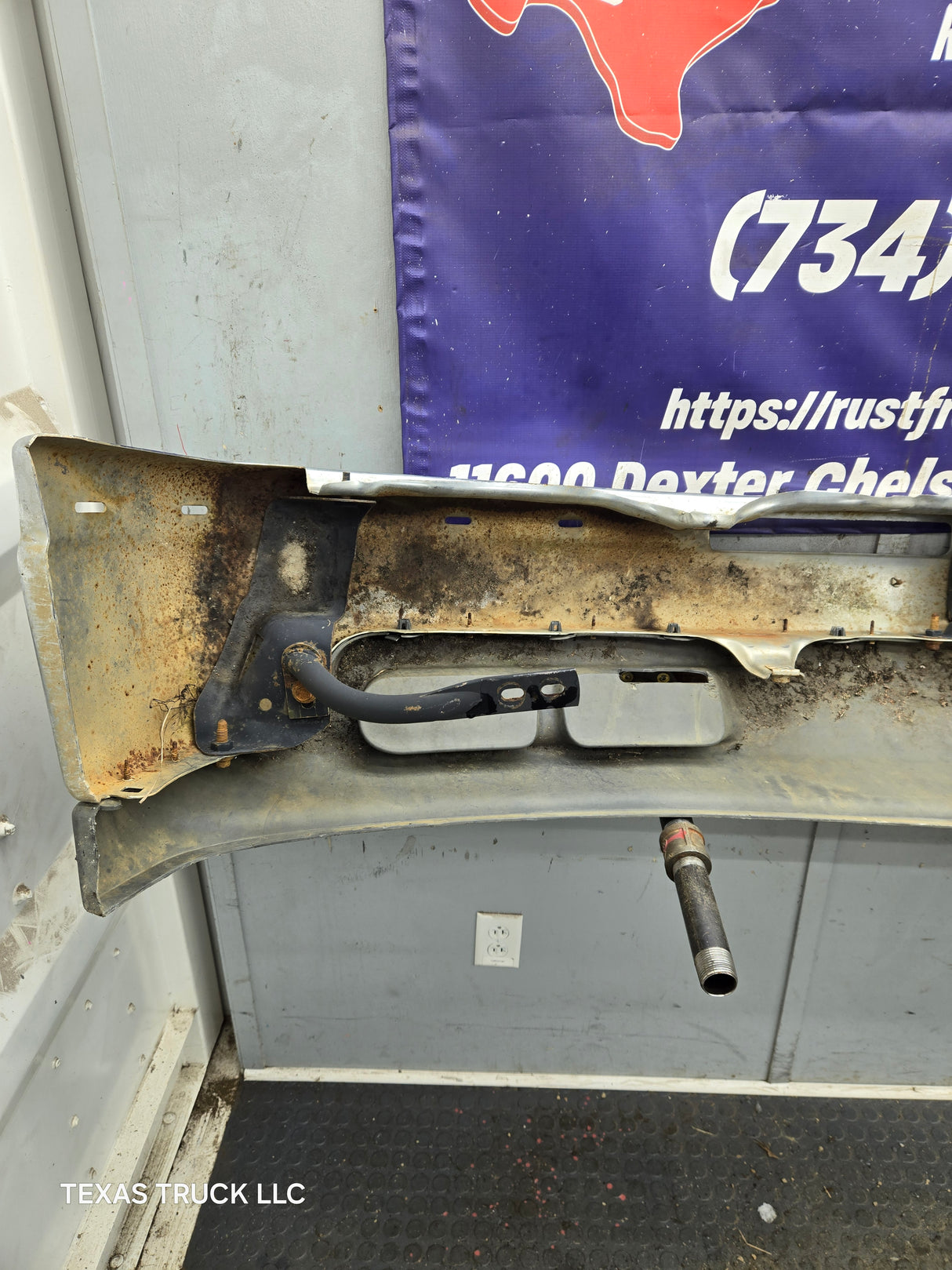 1999-2002 Chevrolet Silverado 1500 Front Bumper - Chrome