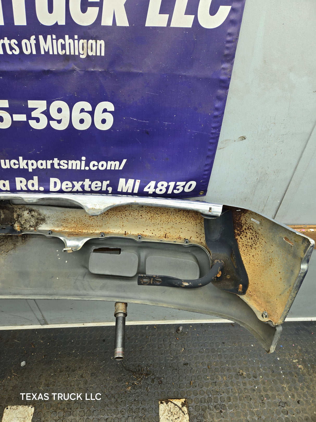 1999-2002 Chevrolet Silverado 1500 Front Bumper - Chrome