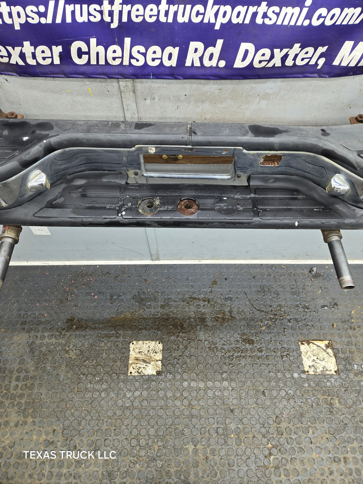 1999-2007 Chevrolet Silverado / GMC Sierra 1500 Rear Bumper