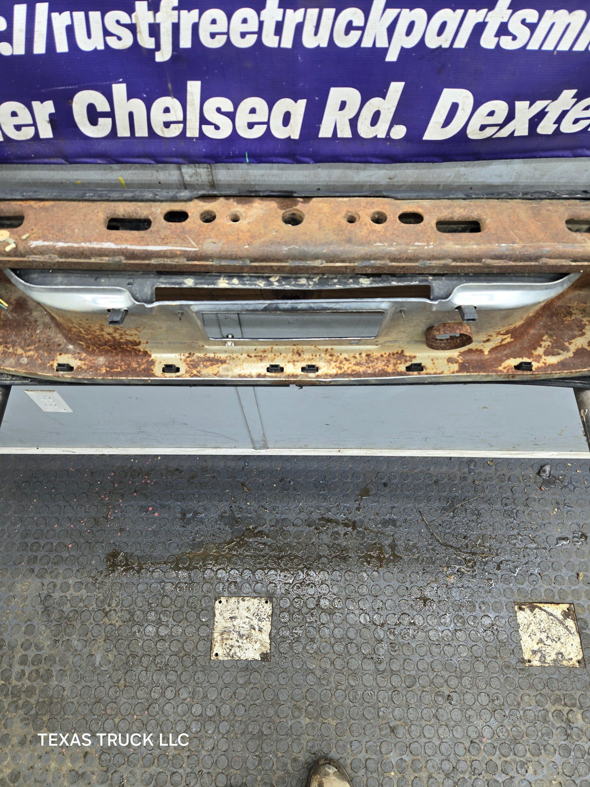 1999-2007 Chevrolet Silverado / GMC Sierra 1500 Rear Bumper