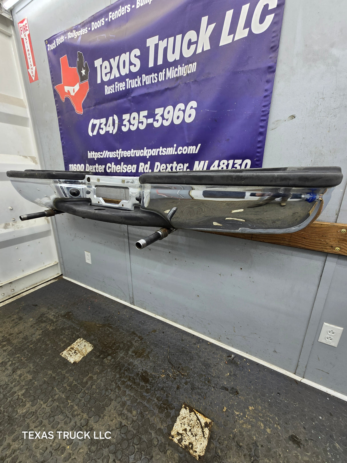 1999-2007 Ford Super Duty F250 F350 F450 F550 Rear Bumper