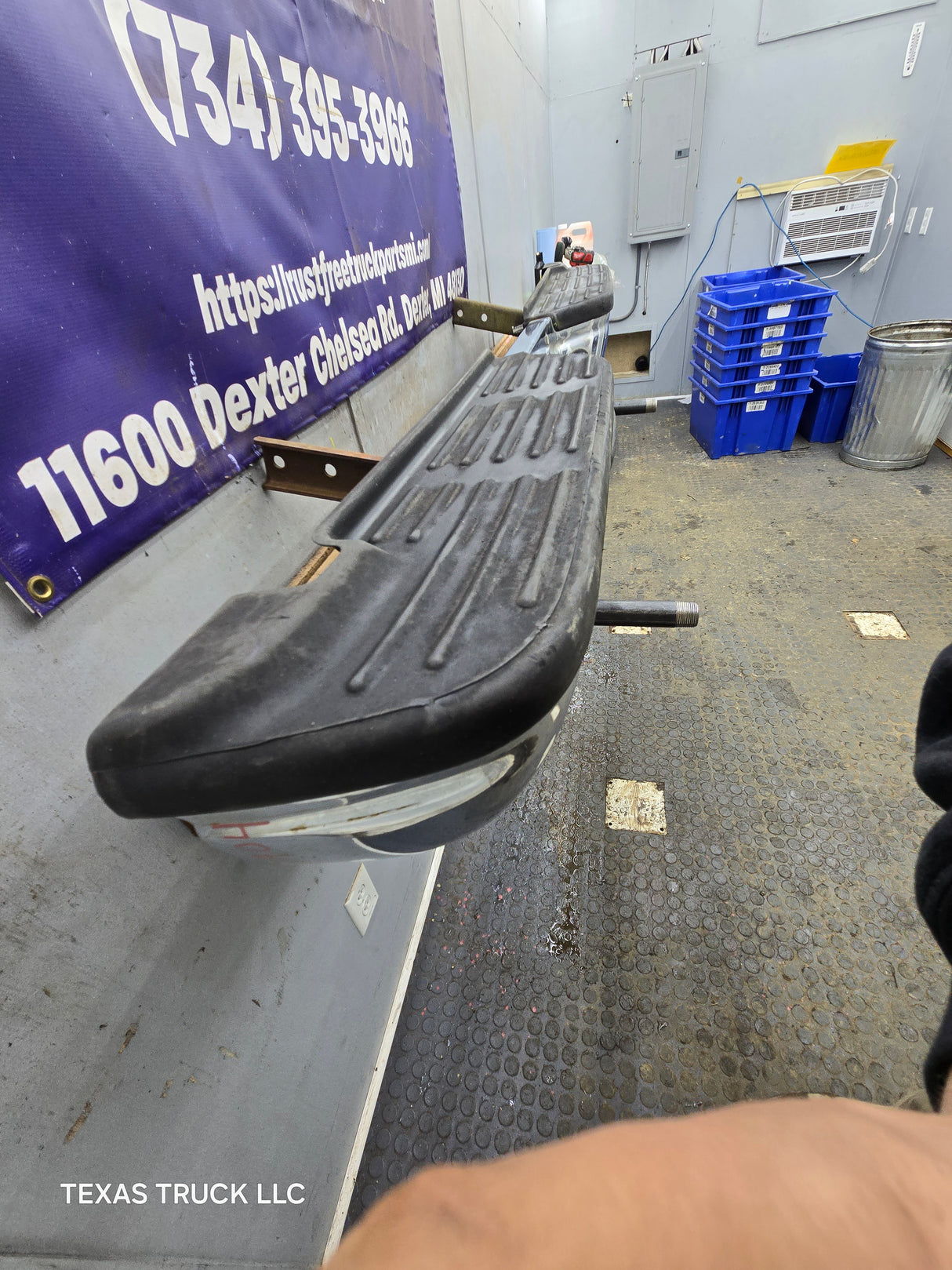 1999-2007 Ford Super Duty F250 F350 F450 F550 Rear Bumper