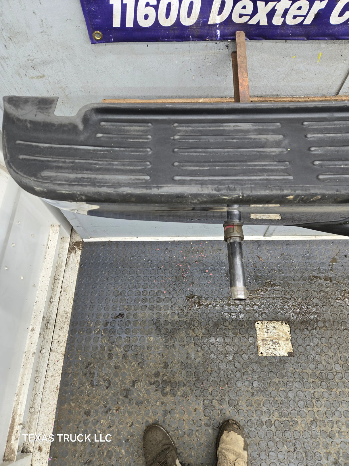 1999-2007 Ford Super Duty F250 F350 F450 F550 Rear Bumper
