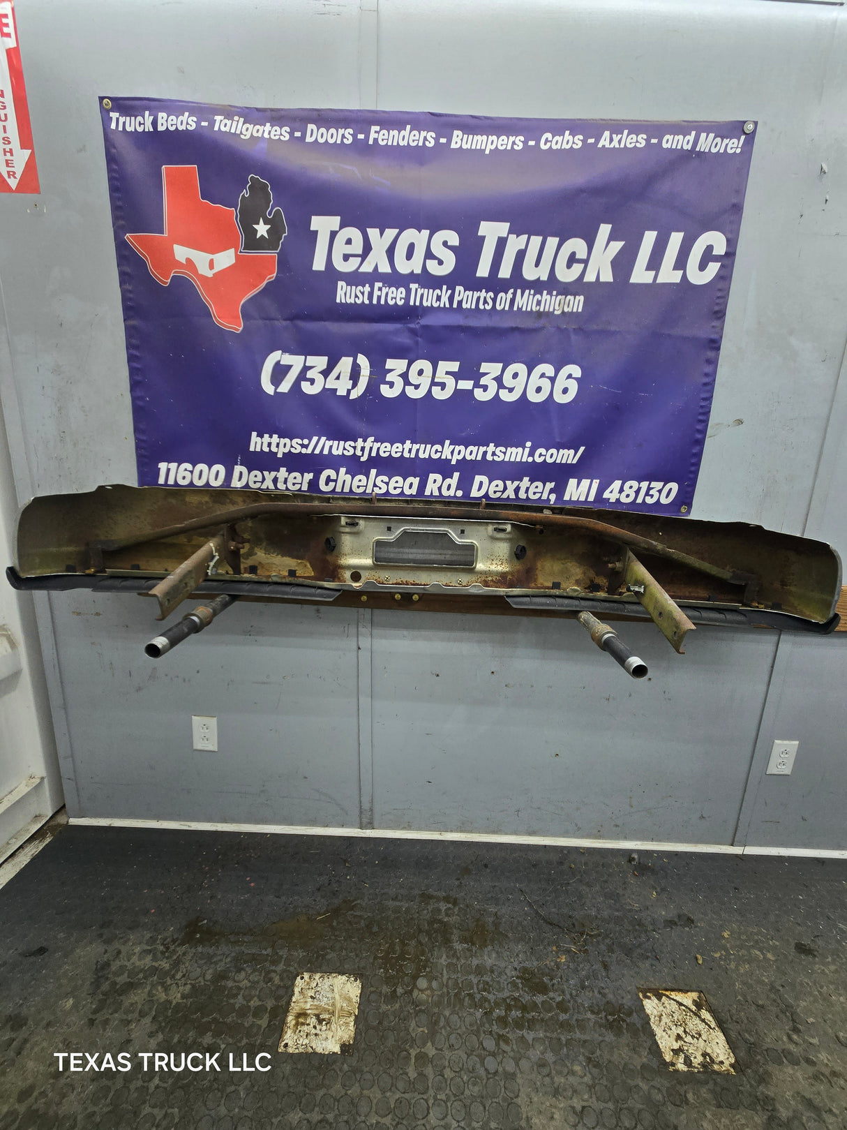 1999-2007 Ford Super Duty F250 F350 F450 F550 Rear Bumper
