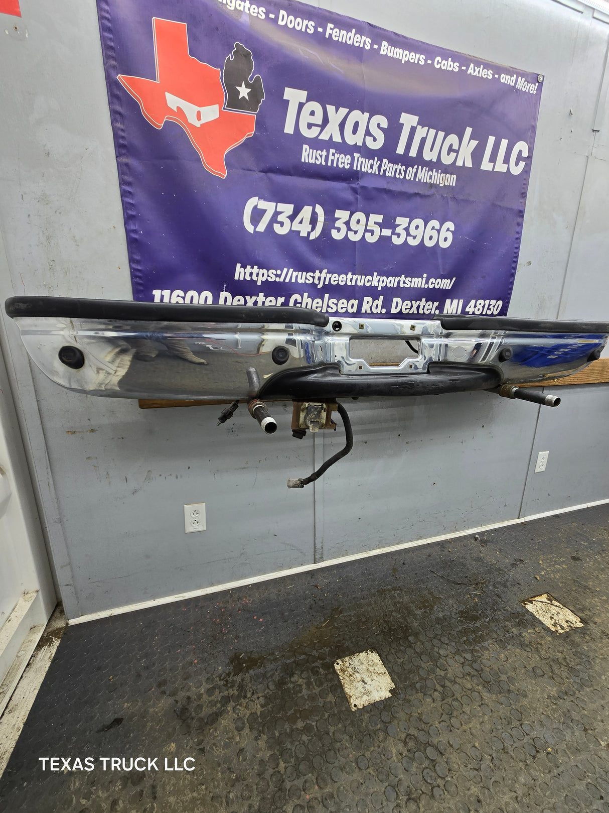 1999-2007 Ford Super Duty F250 F350 F450 F550 Rear Bumper