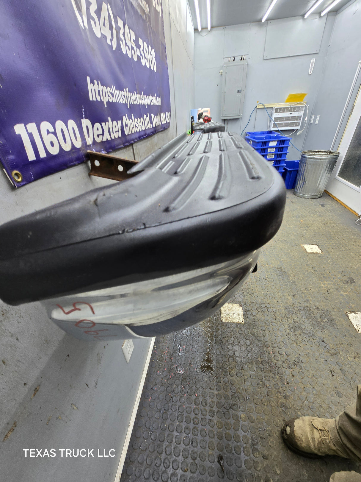 1999-2007 Ford Super Duty F250 F350 F450 F550 Rear Bumper