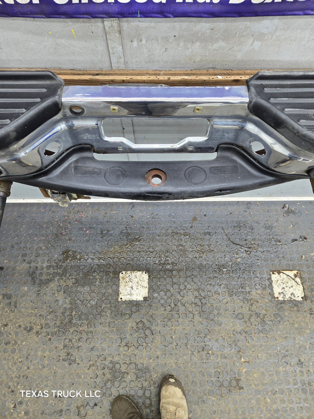 1999-2007 Ford Super Duty F250 F350 F450 F550 Rear Bumper