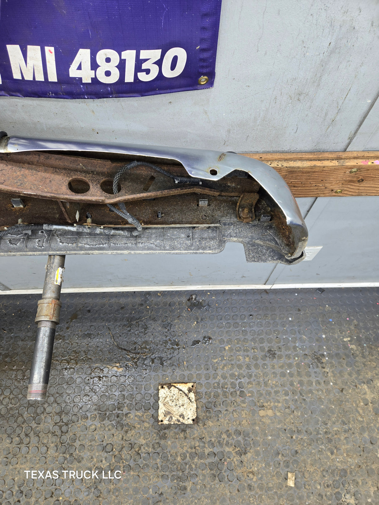 1999-2007 Ford Super Duty F250 F350 F450 F550 Rear Bumper