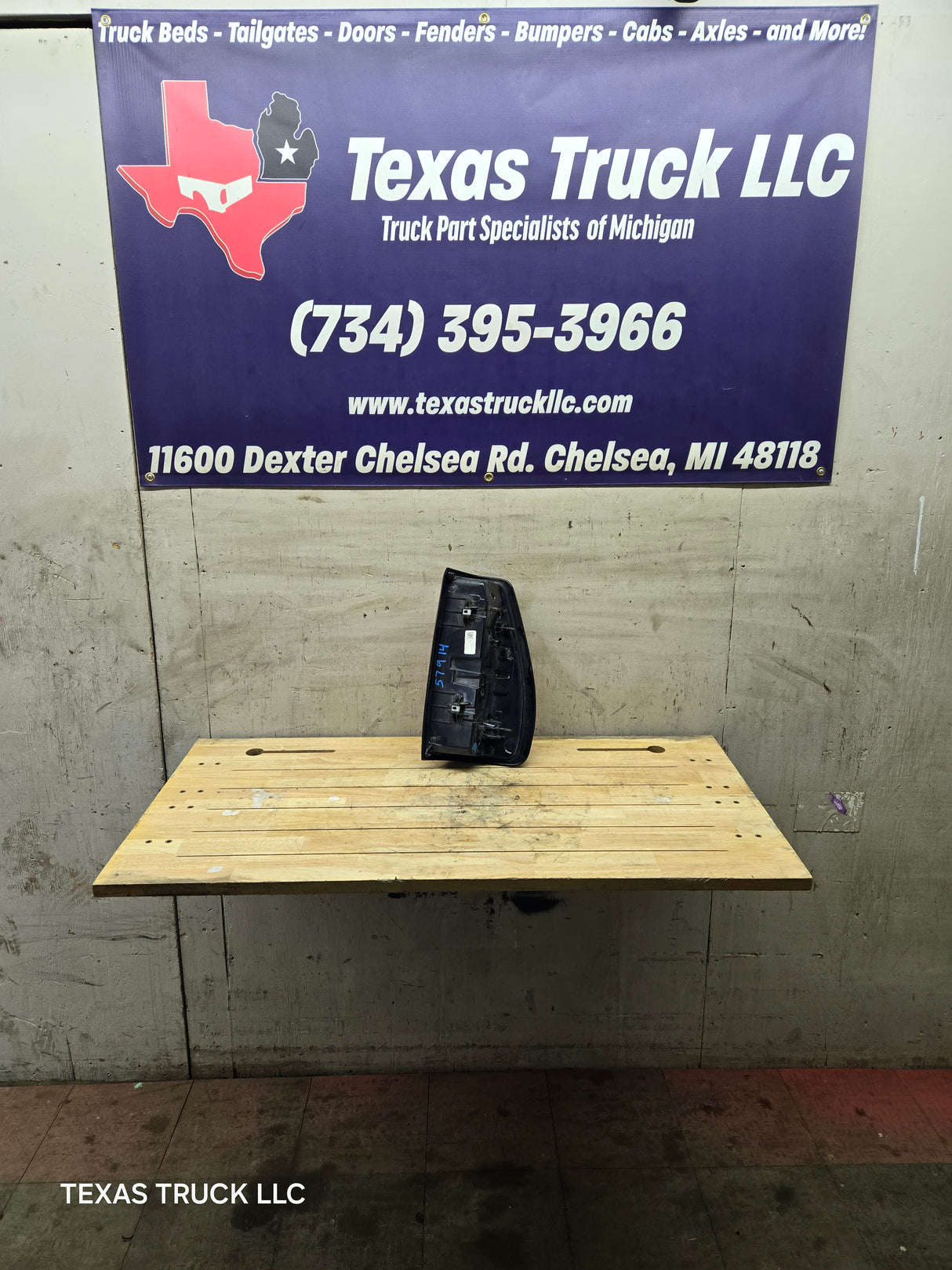 2019-2022 GMC Sierra 1500 RH Passenger Side Tail Light 84760018