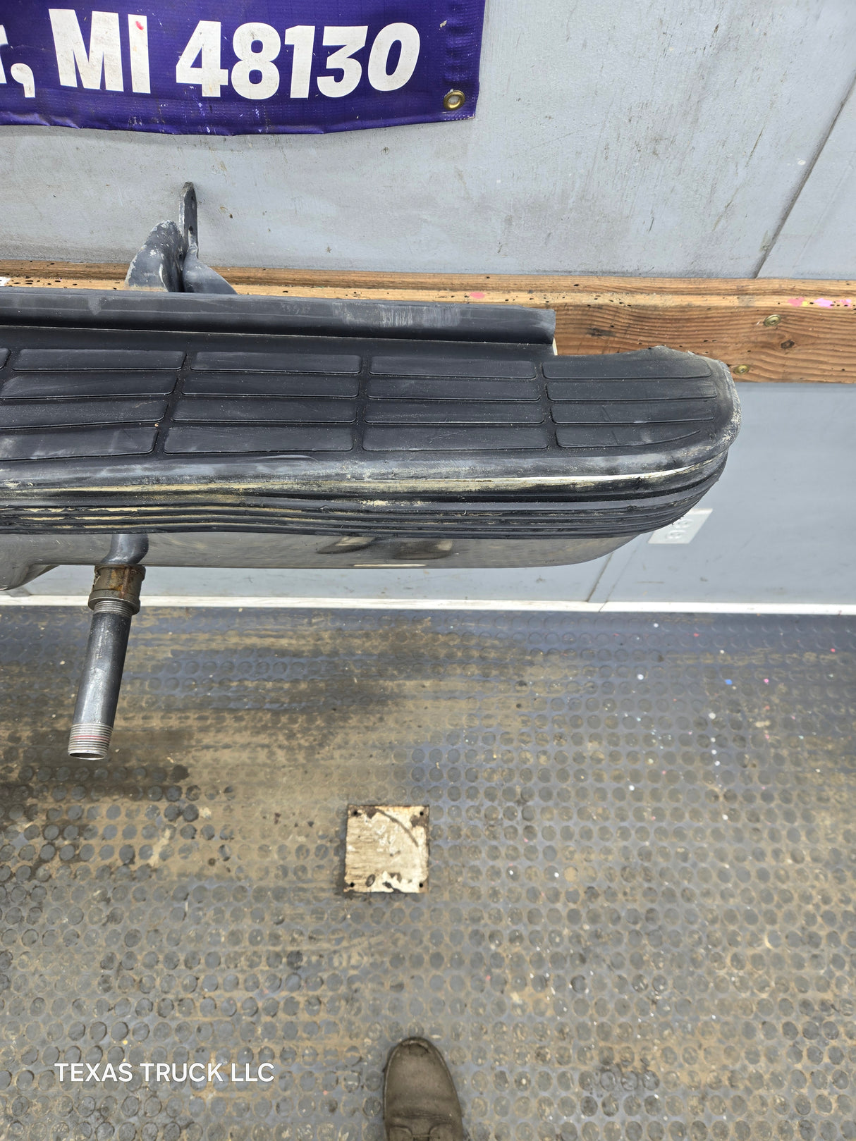 1988-1998 Chevrolet / GMC 1500 2500 3500 Rear Bumper