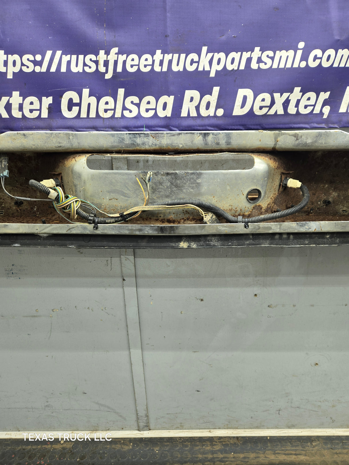 1988-1998 Chevrolet / GMC 1500 2500 3500 Rear Bumper