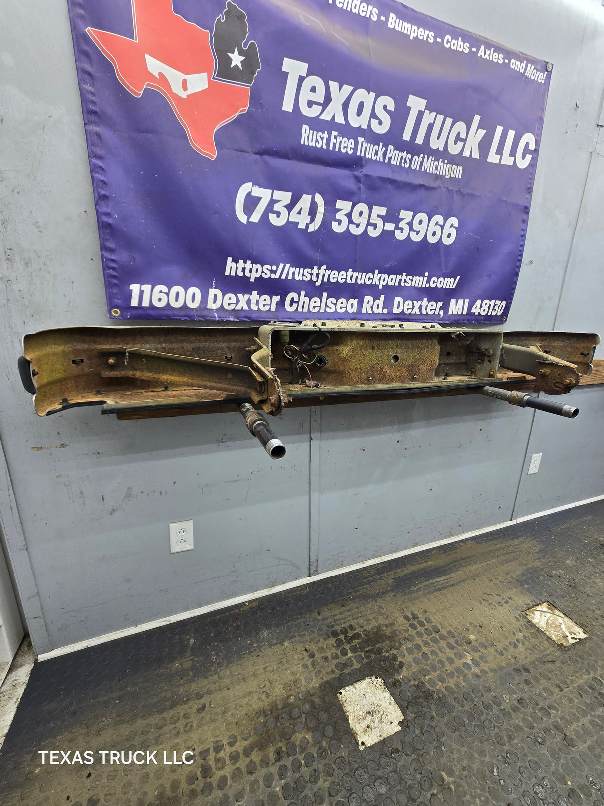 1980-1997 Ford F100 F150 F250 F350 Rear Bumper