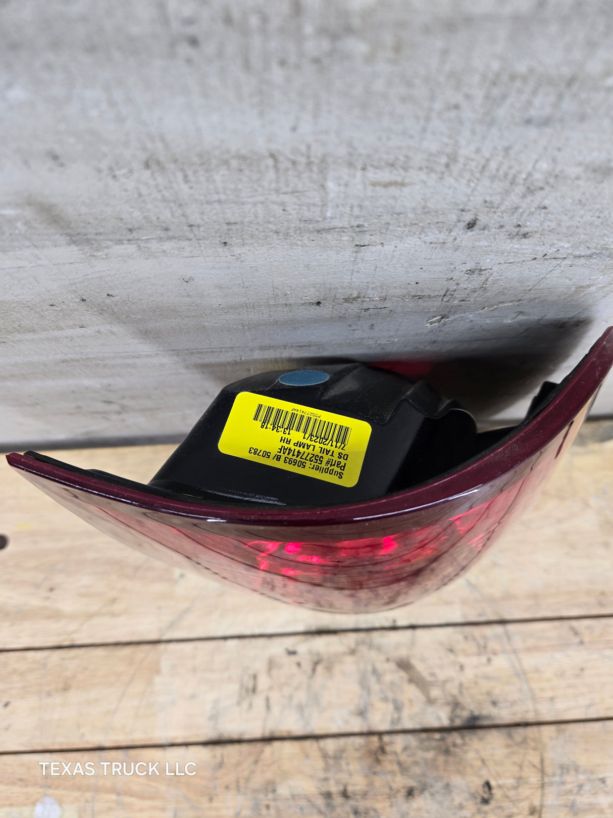 2009-2018 Dodge Ram 1500 2500 3500 RH Passenger Side Tail Light 55277414AF