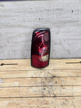 2003-2007 Chevrolet Silverado 1500 2500 3500 HD LH Driver Side Tail Light