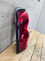 2003-2007 Chevrolet Silverado 1500 2500 3500 HD LH Driver Side Tail Light