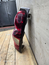 2003-2007 Chevrolet Silverado 1500 2500 3500 HD LH Driver Side Tail Light
