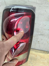2003-2007 Chevrolet Silverado 1500 2500 3500 HD LH Driver Side Tail Light