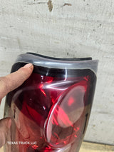 2003-2007 Chevrolet Silverado 1500 2500 3500 HD LH Driver Side Tail Light
