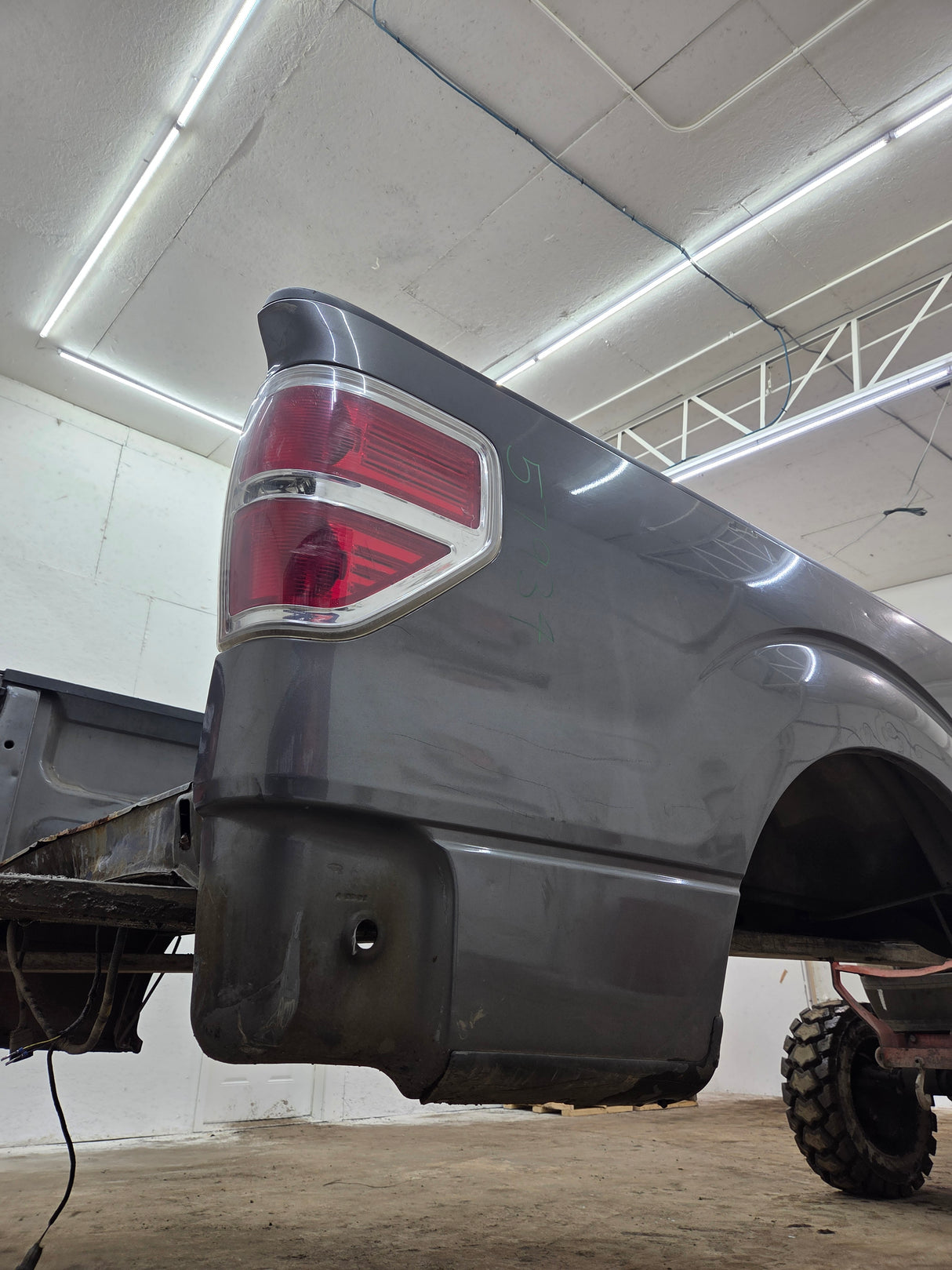 2009-2014 Ford F150 5' 6" Short Truck Bed