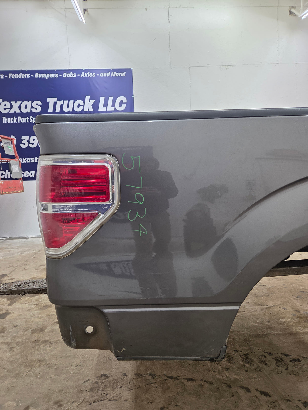 2009-2014 Ford F150 5' 6" Short Truck Bed