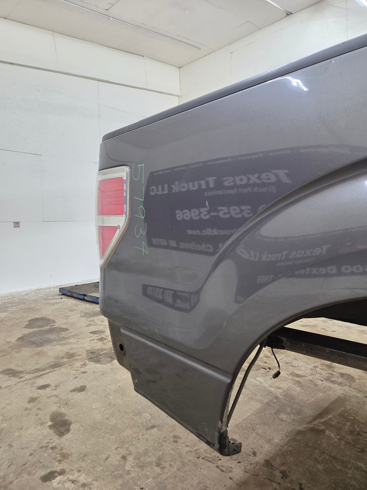 2009-2014 Ford F150 5' 6" Short Truck Bed
