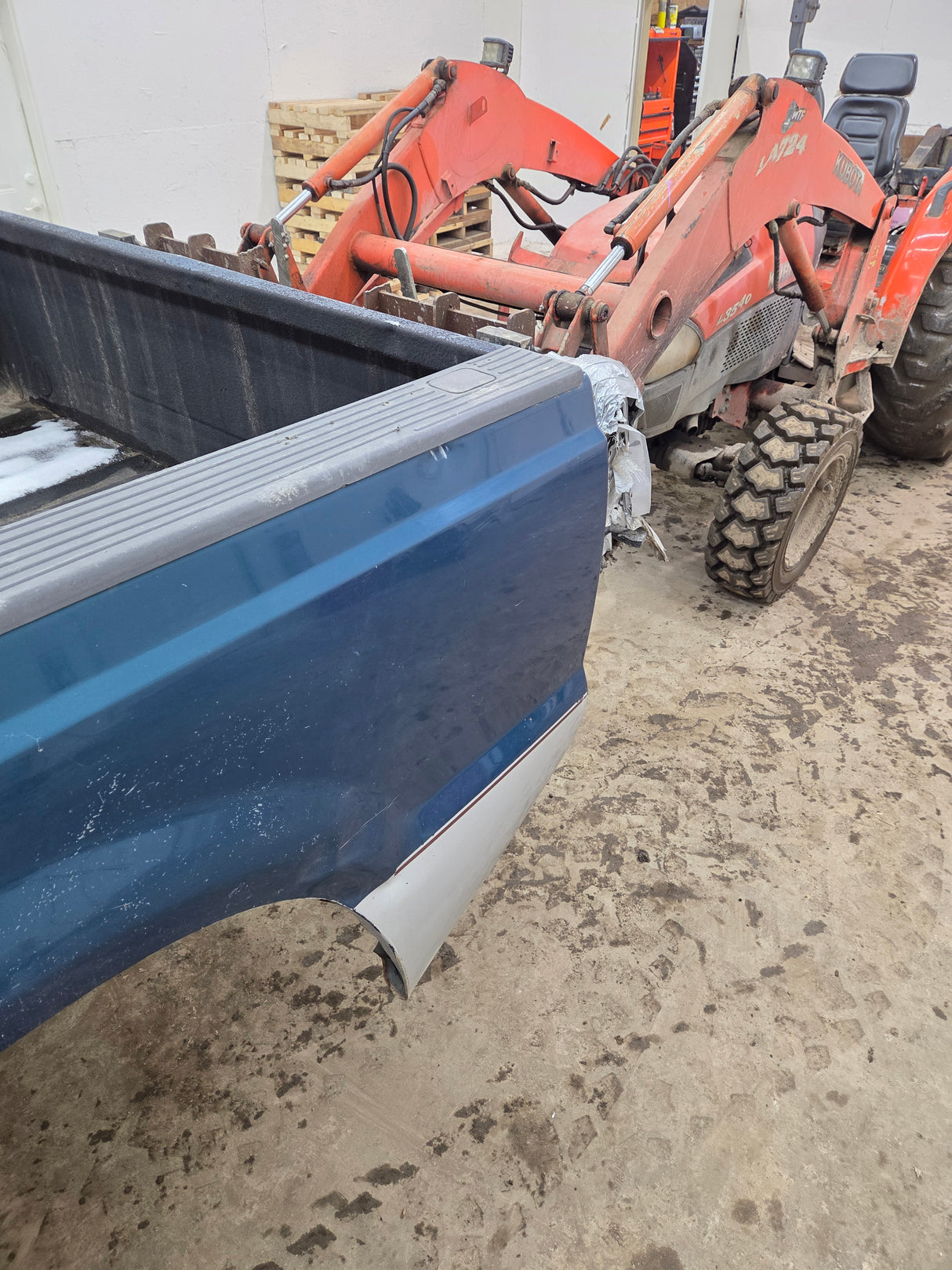 1999-2010 Ford Super Duty F250 F350 6' 9" Short Truck Bed