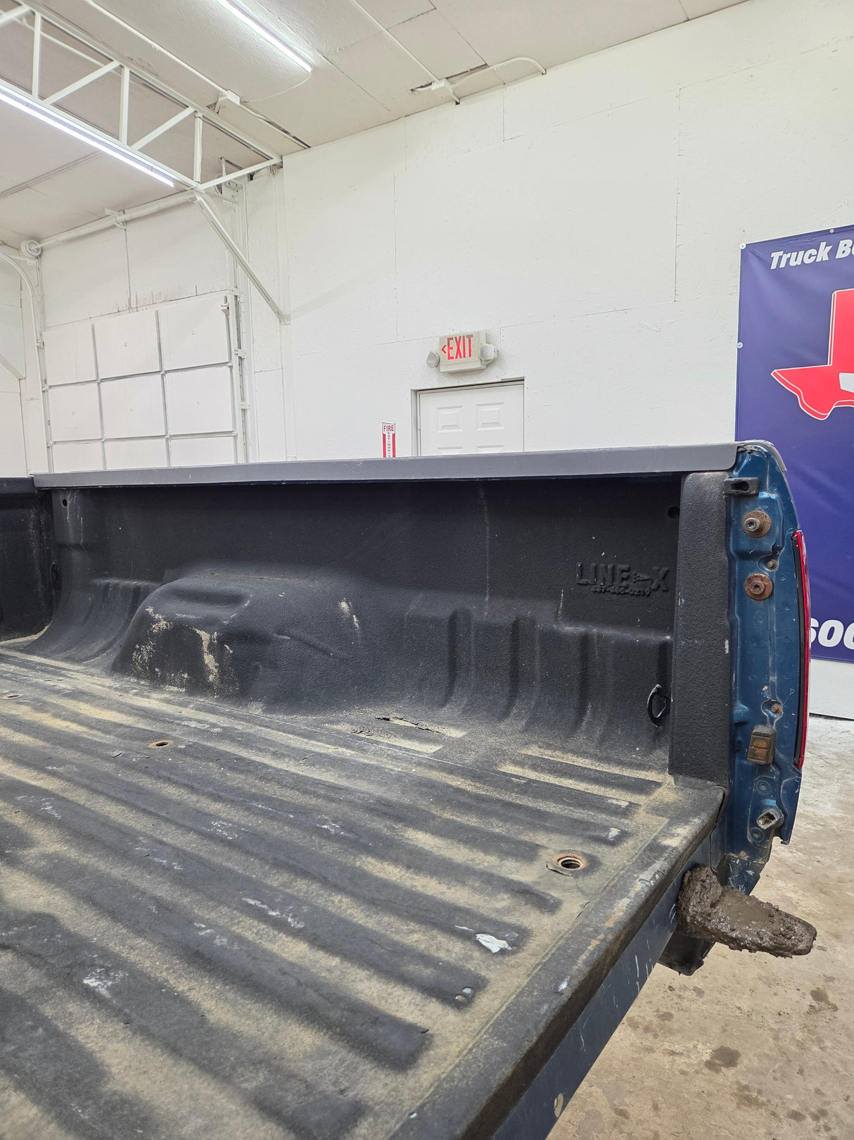 1999-2010 Ford Super Duty F250 F350 6' 9" Short Truck Bed