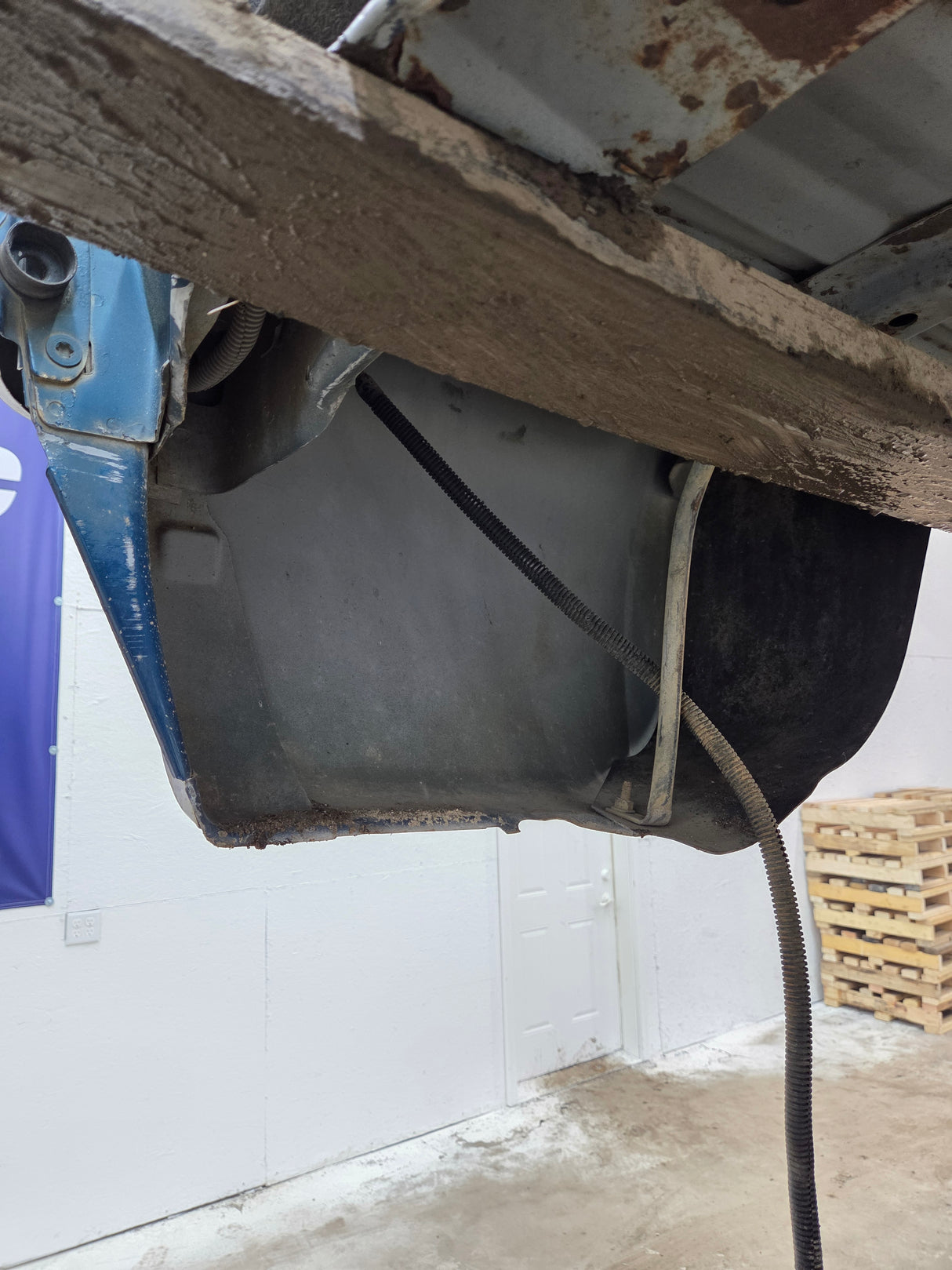 1999-2010 Ford Super Duty F250 F350 6' 9" Short Truck Bed