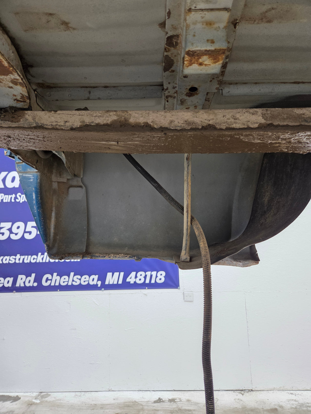 1999-2010 Ford Super Duty F250 F350 6' 9" Short Truck Bed