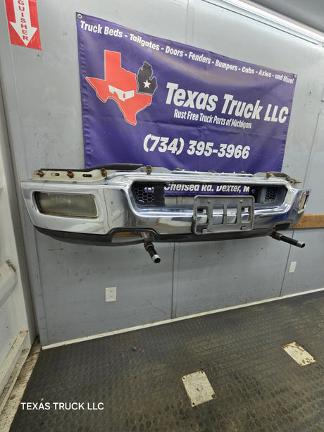 2004-2005 Ford F150 Front Bumper - Chrome