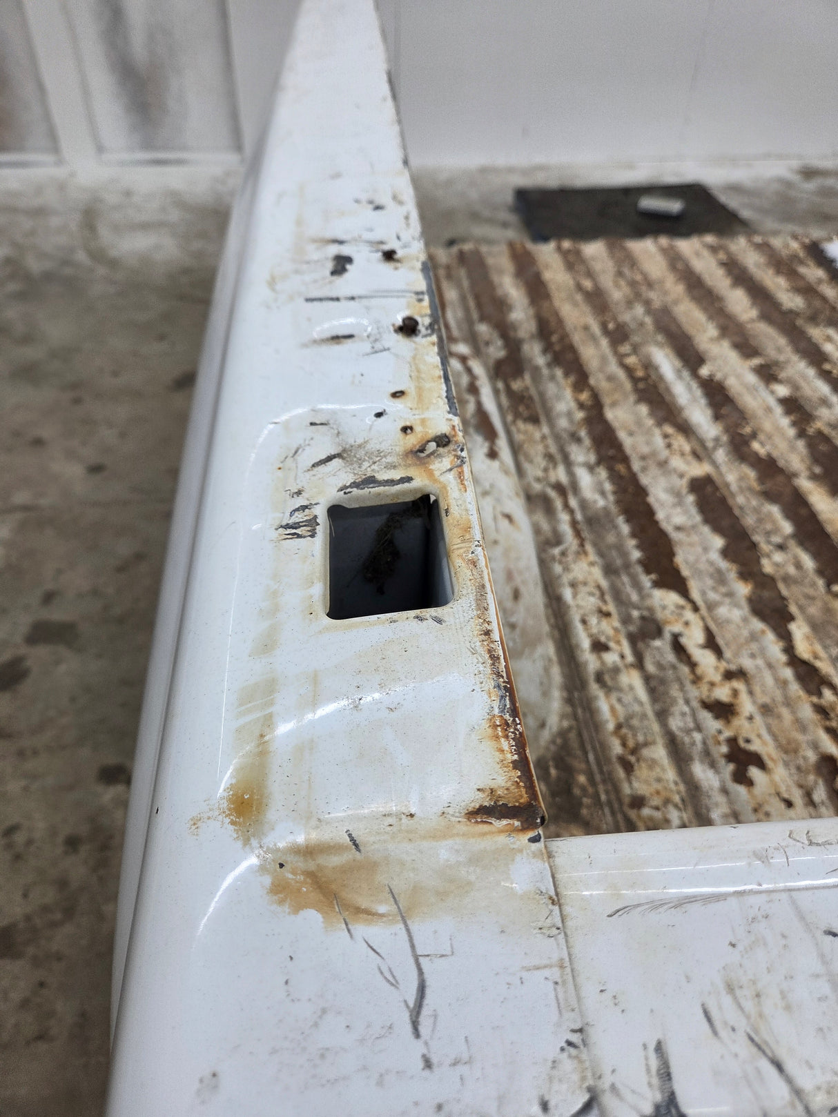 2007-2013 Chevrolet Silverado 1500 5' 8" Short Truck Bed