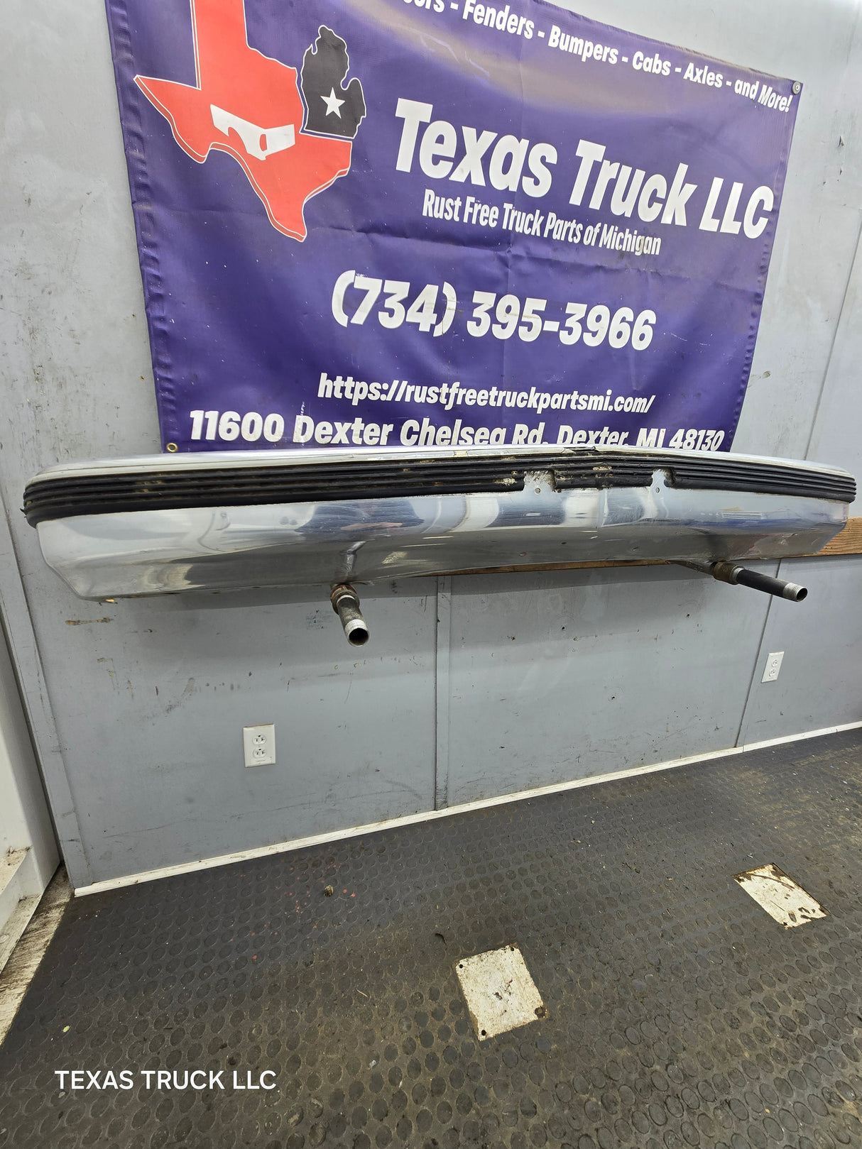 1988-1998 Chevrolet / GMC 1500 2500 3500 Front Bumper