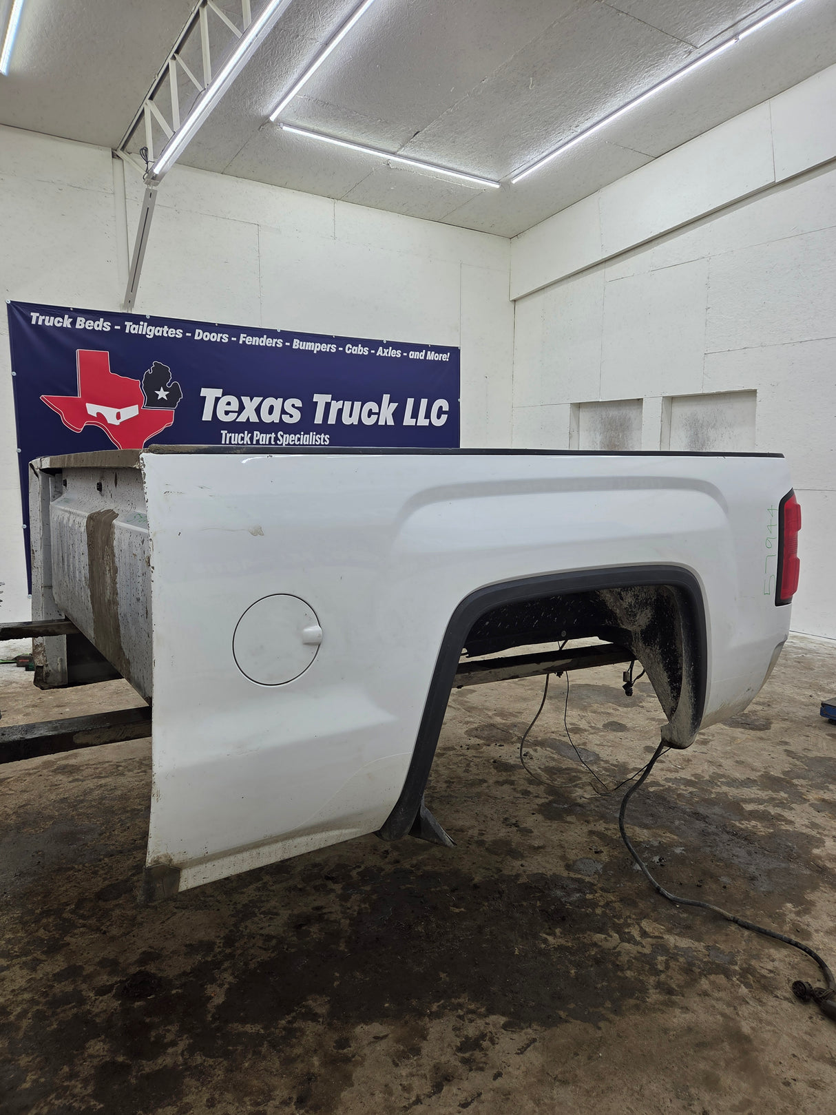 2014-2019 GMC Sierra 1500 2500 3500 HD 6' 6" Short Bed