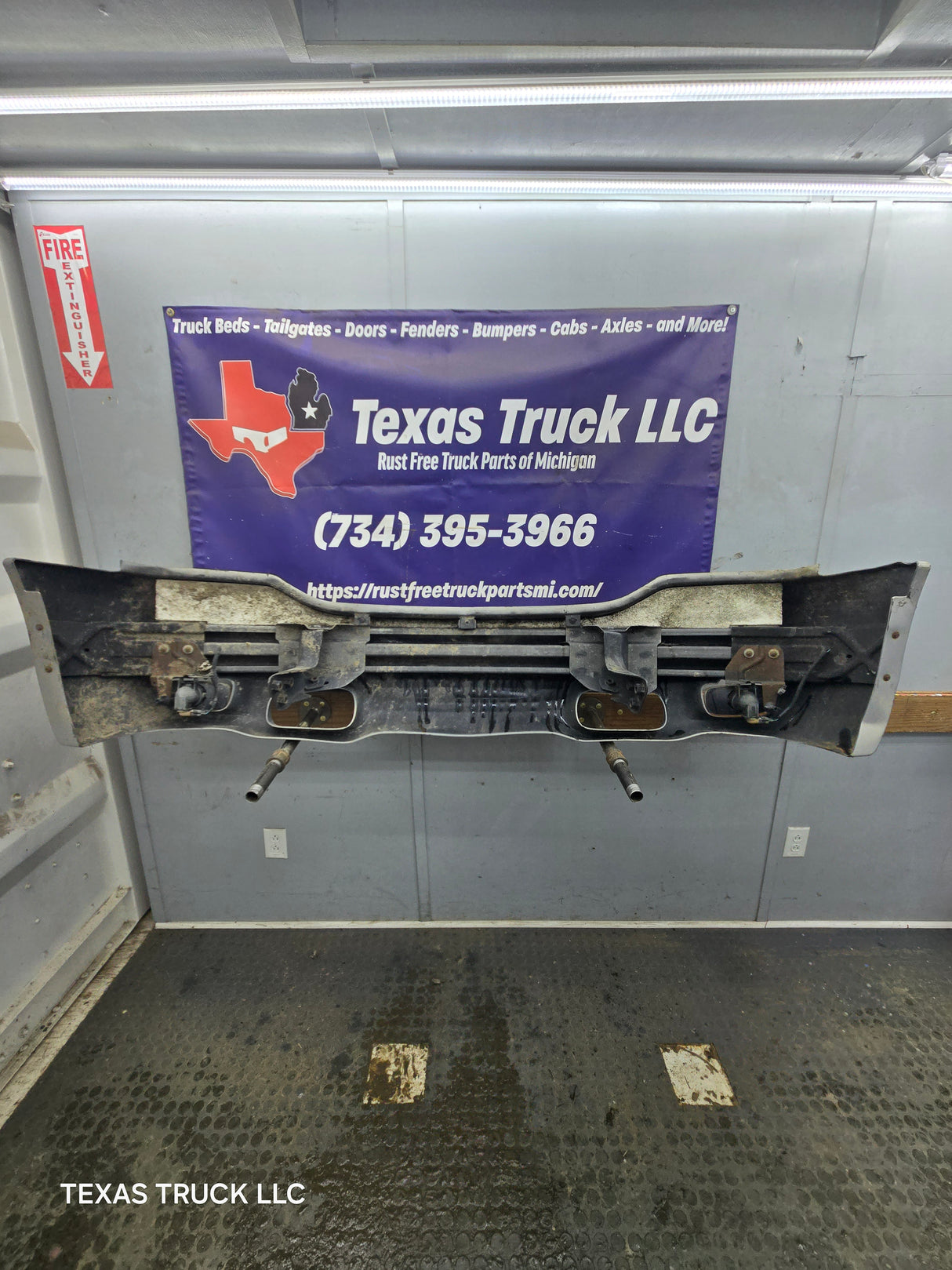 1999-2000 Cadillac Escalade Front Bumper