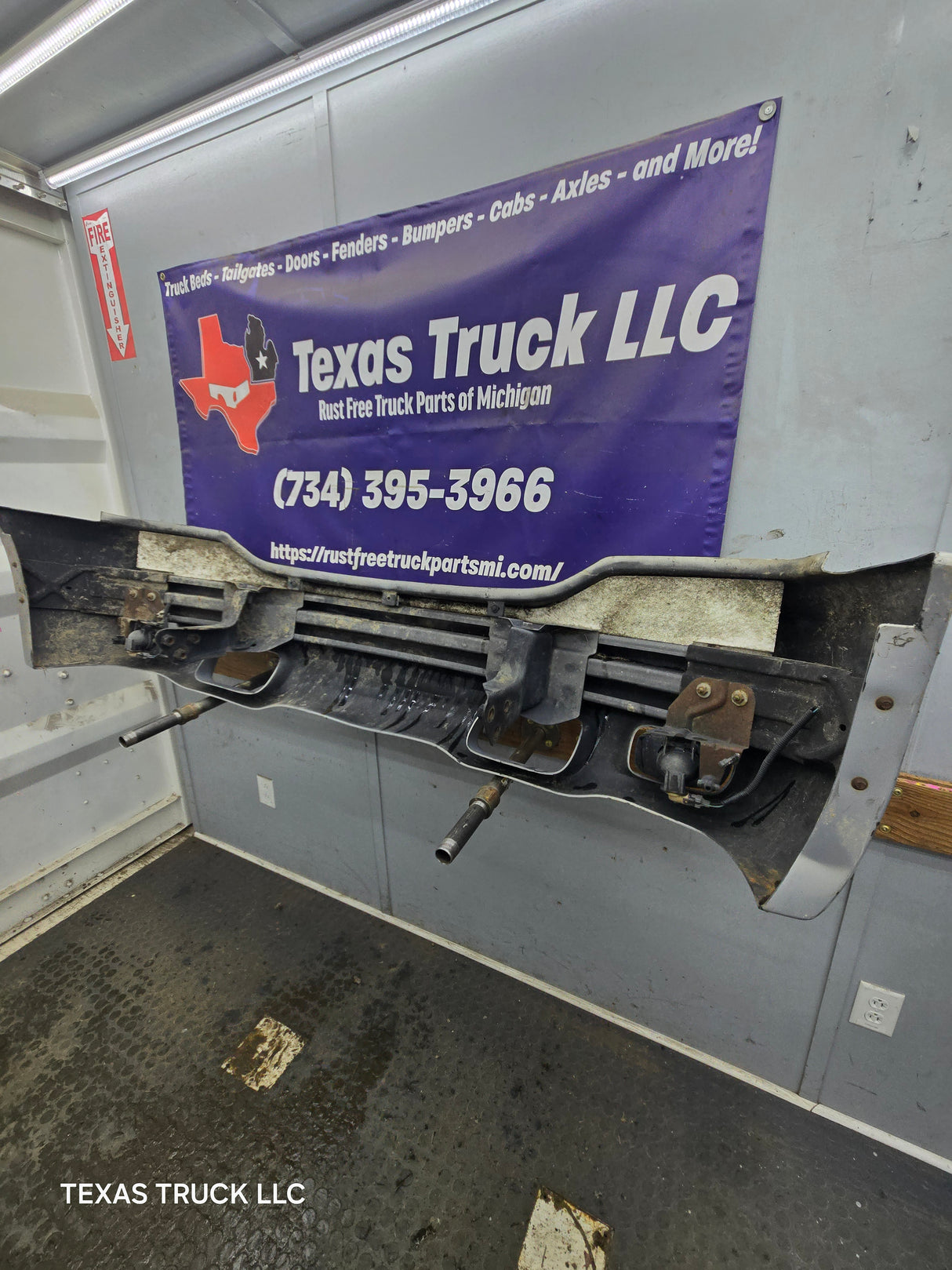 1999-2000 Cadillac Escalade Front Bumper
