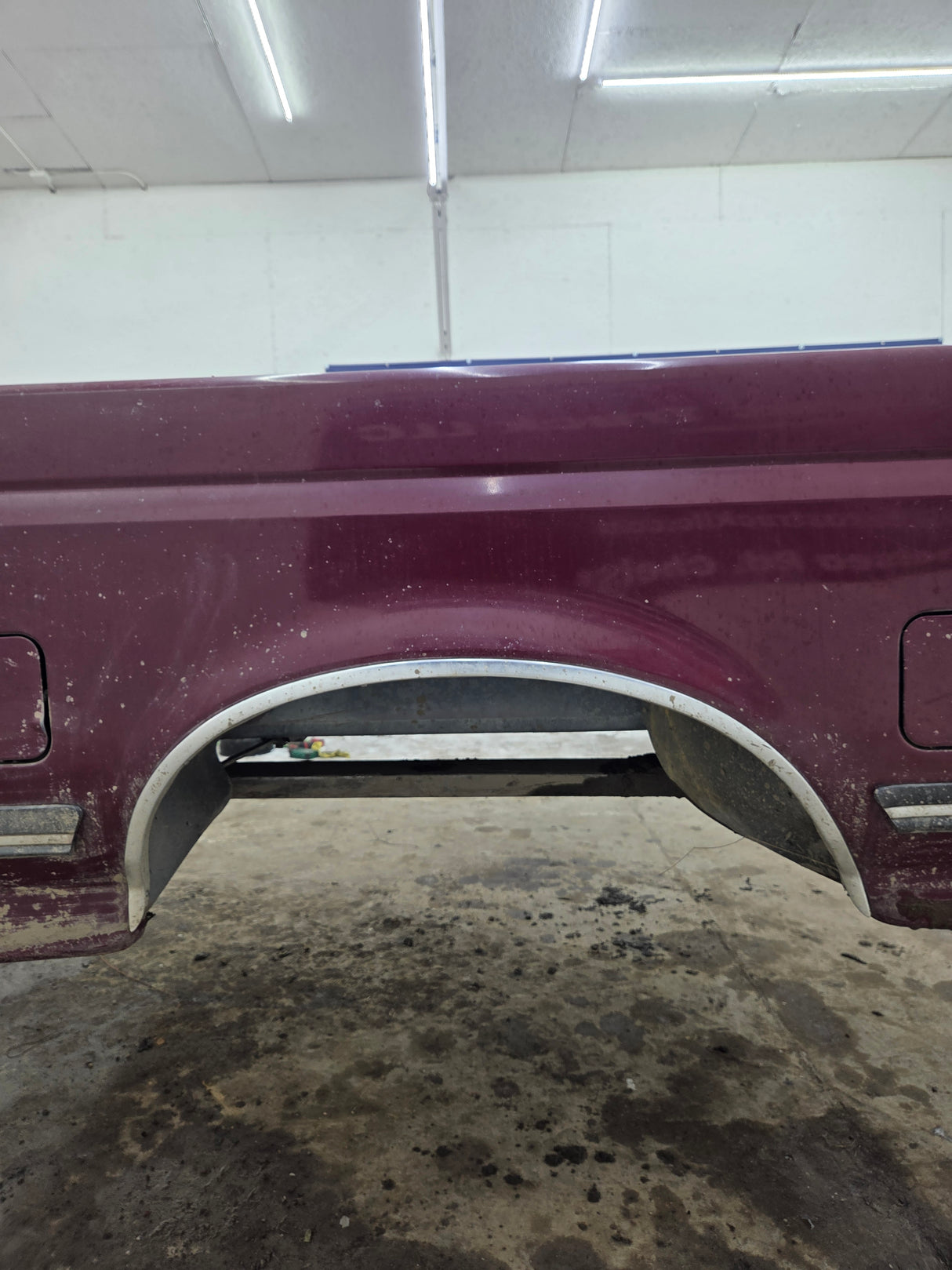 1987-1997 Ford F150 F250 F350 OBS 6' 9" Short Truck Bed
