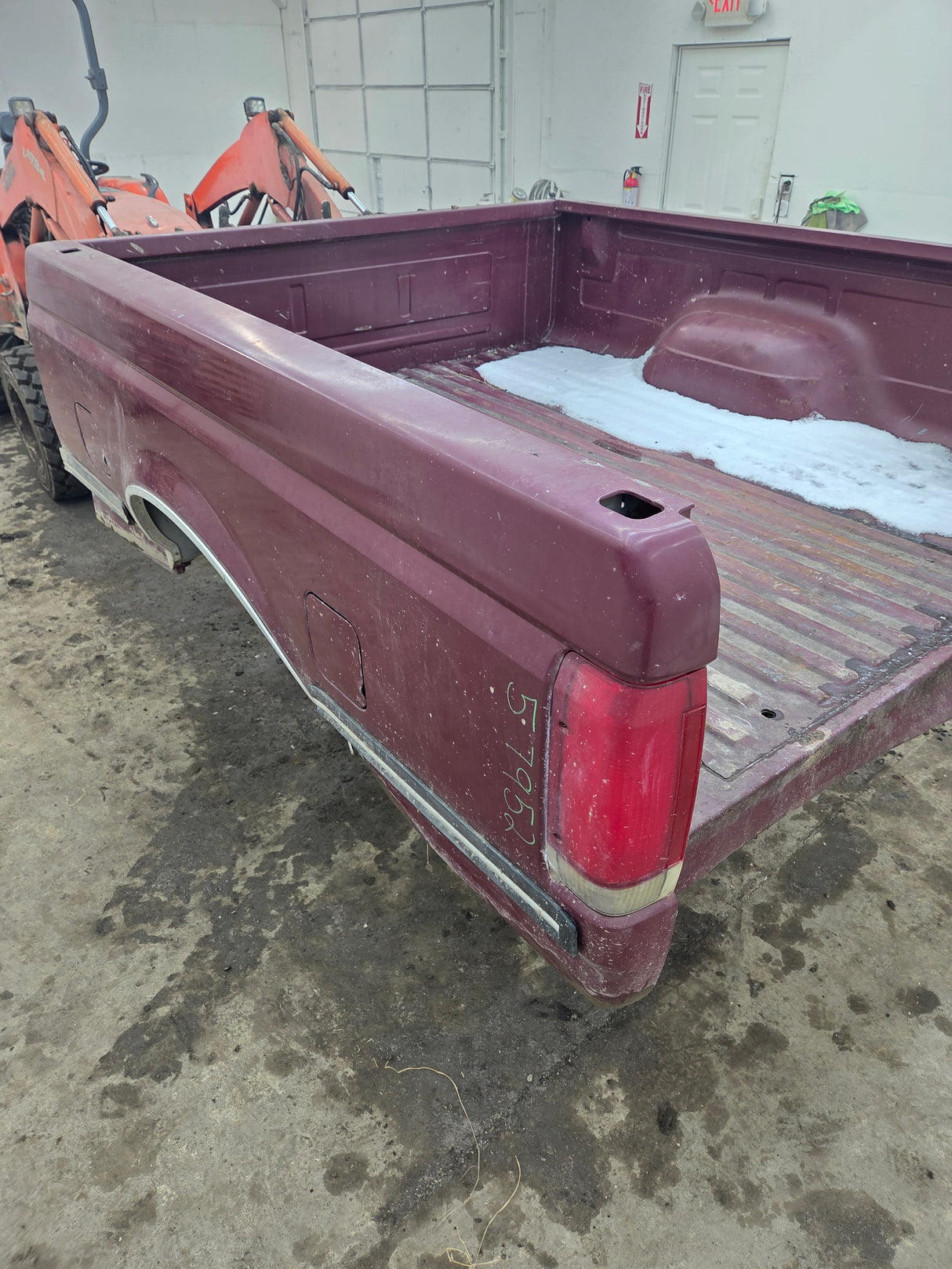 1987-1997 Ford F150 F250 F350 OBS 6' 9" Short Truck Bed
