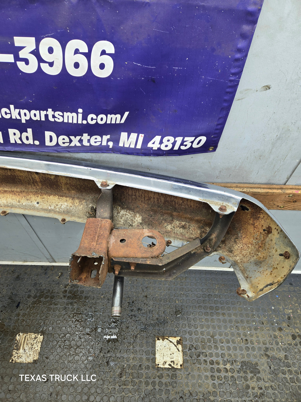 1988-1998 Chevrolet / GMC 1500 2500 3500 Front Bumper