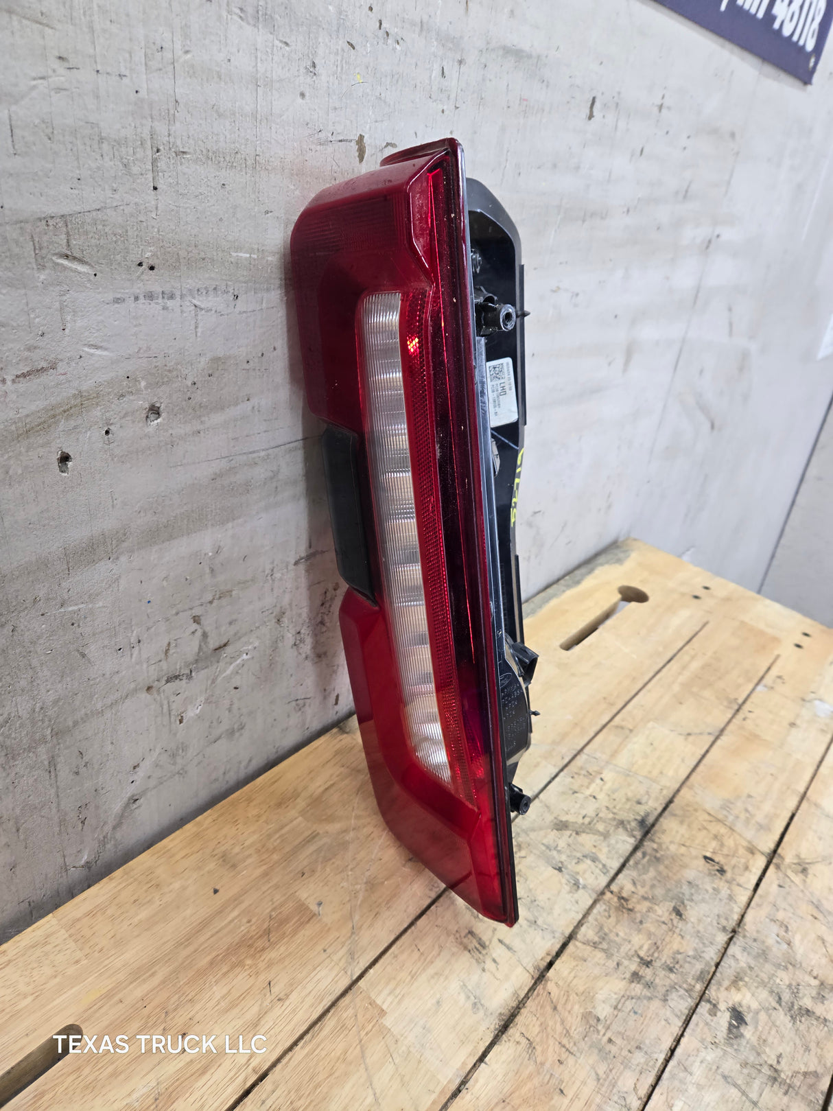 2023-2026 Ford Super Duty F250 F350 F450 LH Driver Side Incandescent Tail Light With Bliss PC3B-13B505-BH