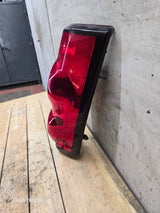 2003-2007 Chevrolet Silverado 1500 2500 3500 HD LH Driver Side Tail Light