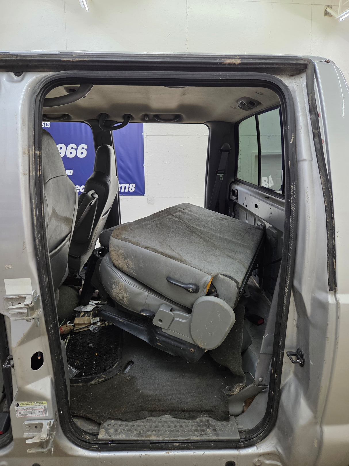 1999-2007 Ford Super Duty F250 F350 F450 F550 4 Door Crew Cab