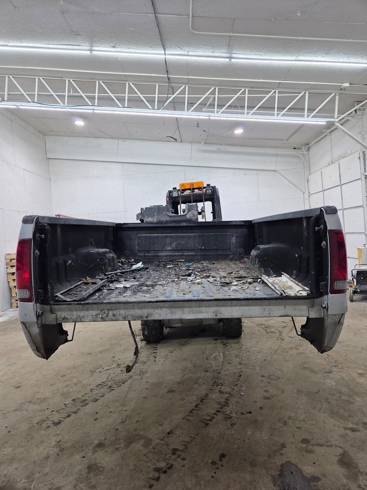 1999-2010 Ford Super Duty F250 F350 6' 9" Short Truck Bed