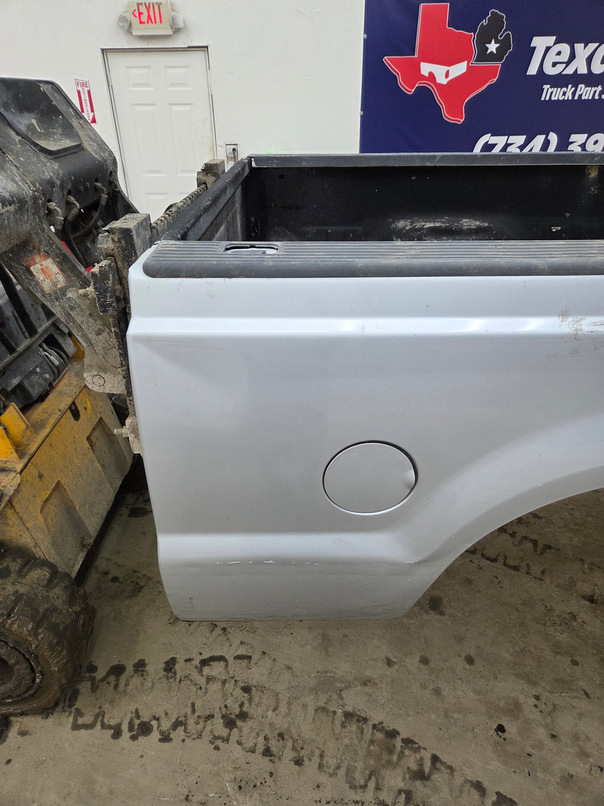 1999-2010 Ford Super Duty F250 F350 6' 9" Short Truck Bed