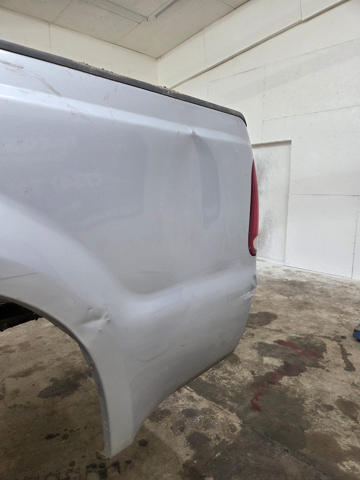 1999-2010 Ford Super Duty F250 F350 6' 9" Short Truck Bed