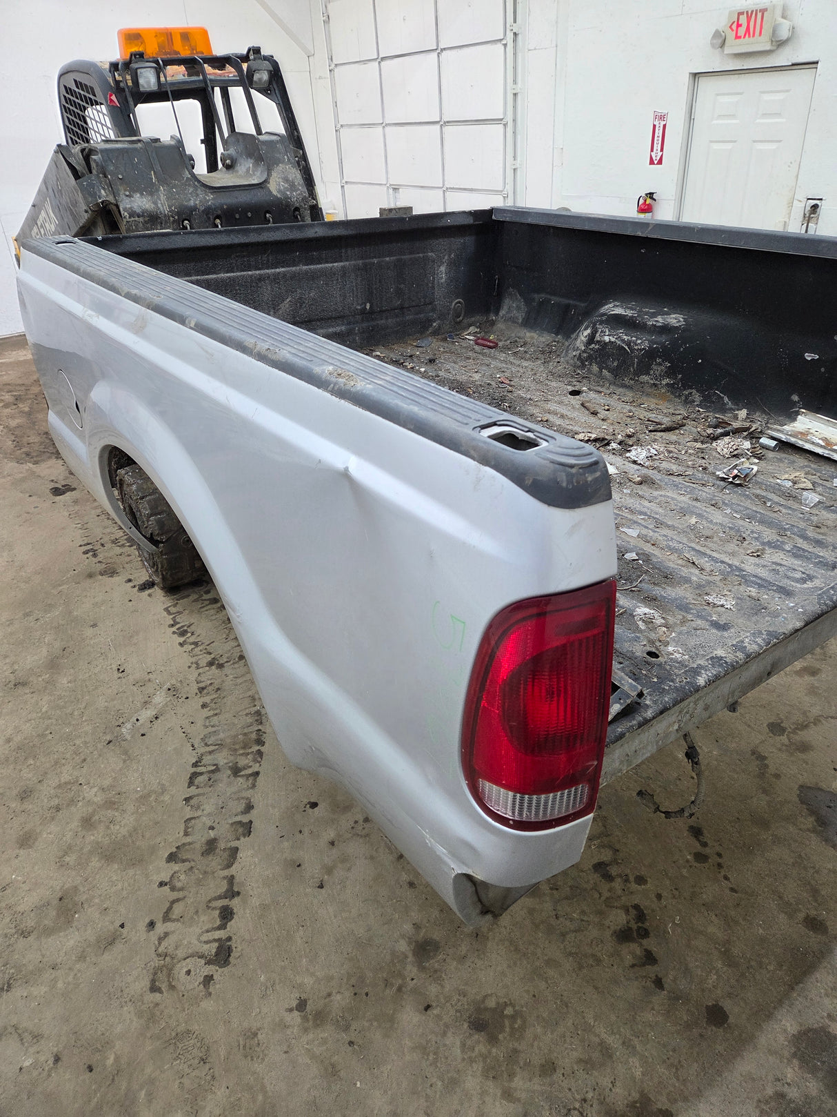 1999-2010 Ford Super Duty F250 F350 6' 9" Short Truck Bed