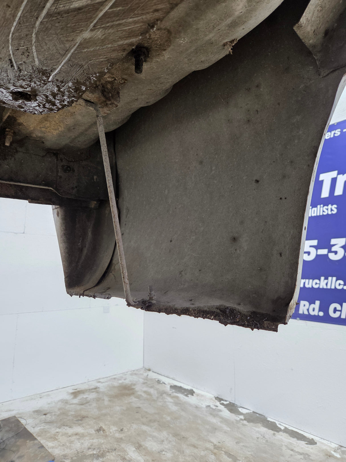 1999-2010 Ford Super Duty F250 F350 6' 9" Short Truck Bed