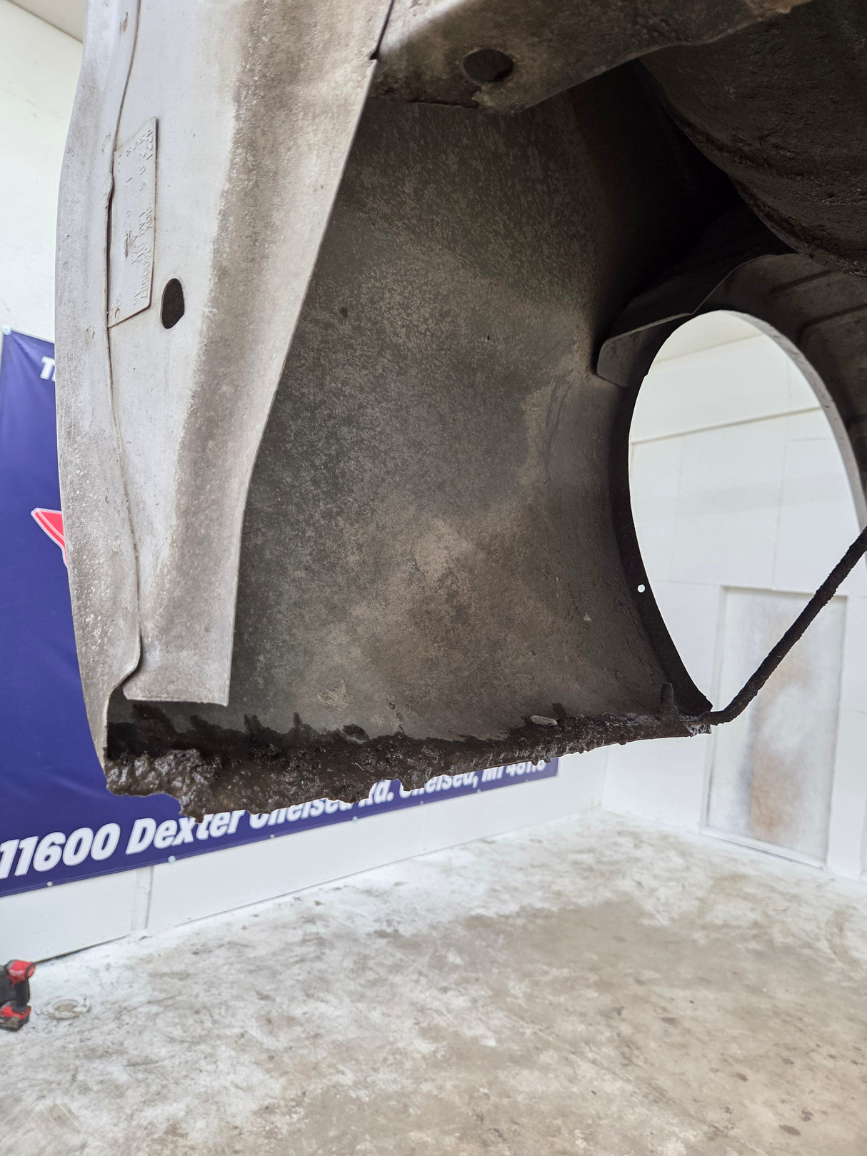 1999-2010 Ford Super Duty F250 F350 6' 9" Short Truck Bed