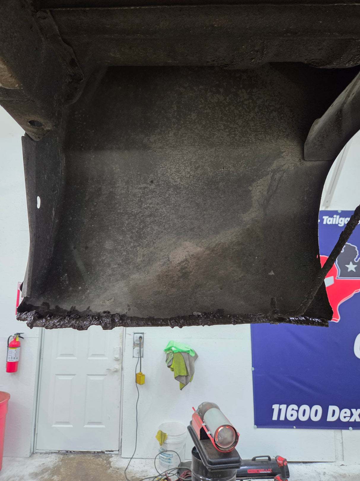 1999-2010 Ford Super Duty F250 F350 6' 9" Short Truck Bed