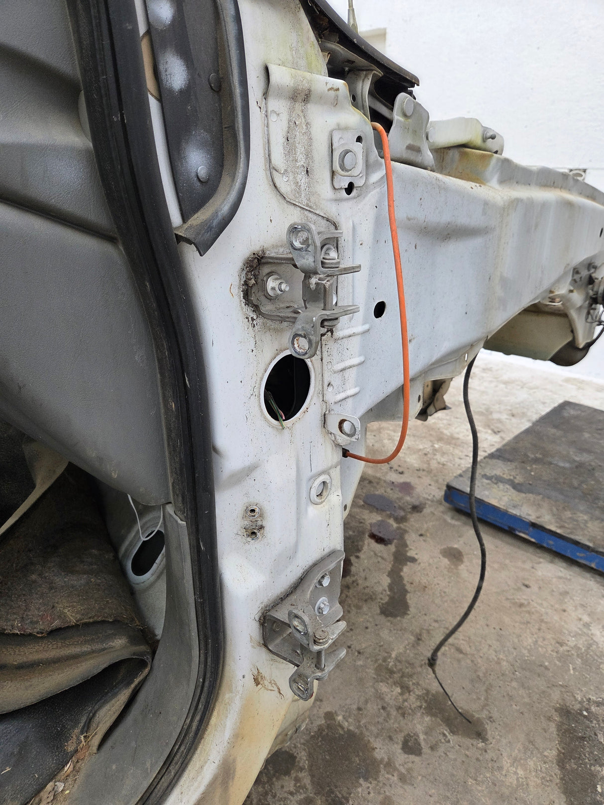 1999-2007 Ford Super Duty F250 F350 F450 F550 4 Door Crew Cab